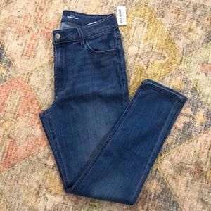 OLD NAVY *NWT*🆕 HIGH RISE SUPER SKINNY JEANS SIZE 8 short